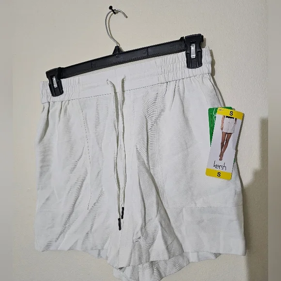 Kersh Women  White adjustable Waist Short Size S Waist 15 - Picture 3 of 6